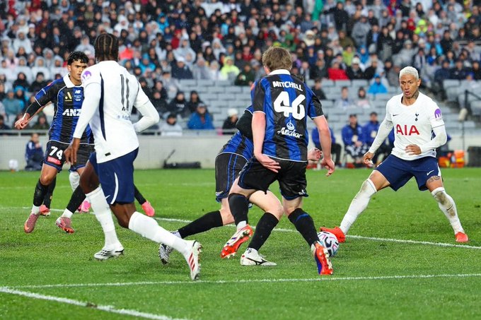 Tottenham Beats Auckland FC 2-0 in Convincing Pre-Season Friendly