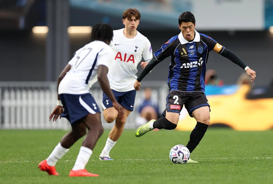 Tottenham Beats Auckland FC 2-0 in Convincing Pre-Season Friendly