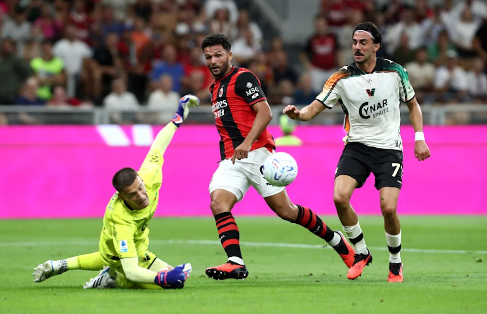 AC Milan Beat Venezia 2-0 to Maintain Perfect Serie A Start