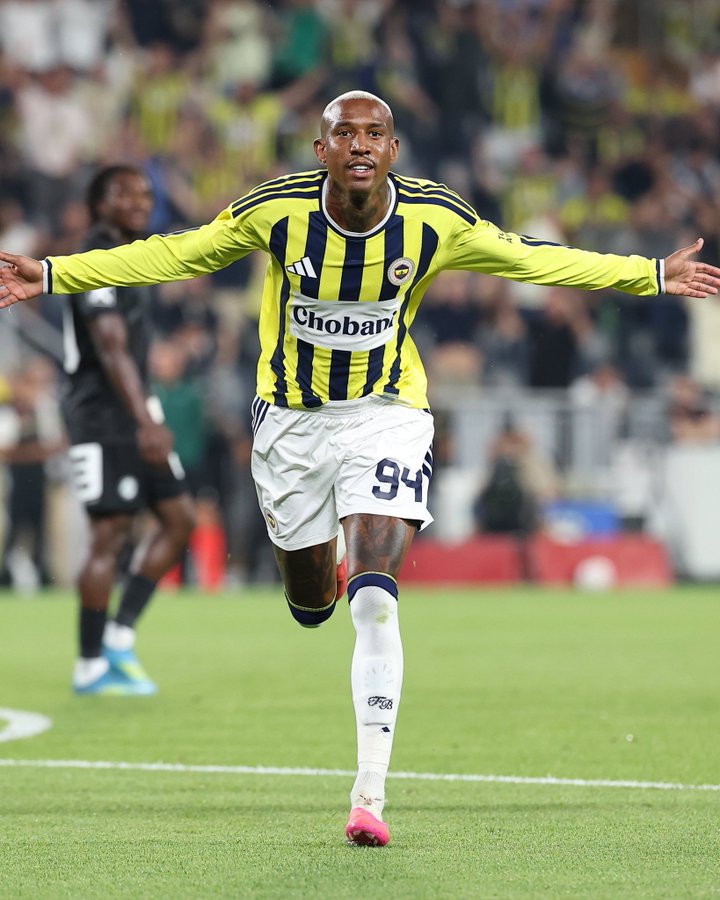 Fenerbahçe Beat Sturm Graz 2-0 in UEFA Champions League Qualifier