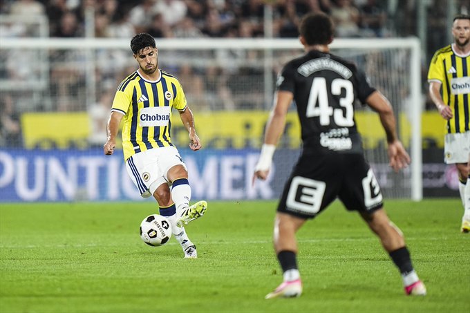 Fenerbahçe Beat Sturm Graz to Reach Champions League Play-Off Round