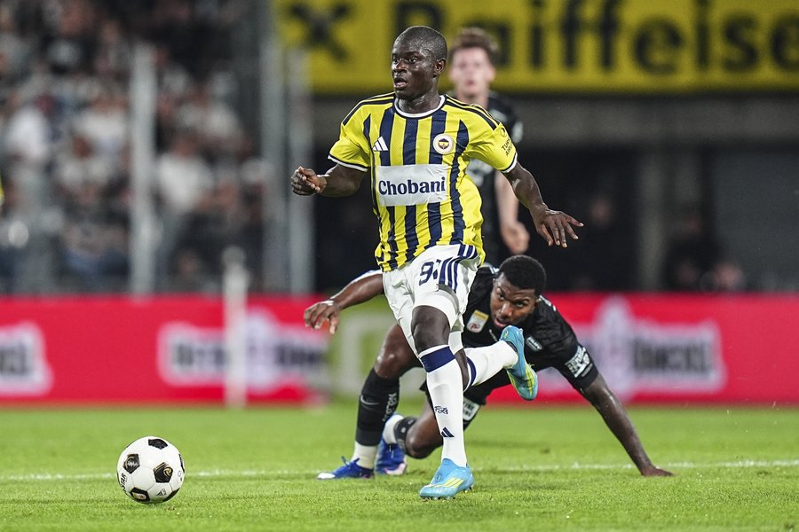 Fenerbahçe Beat Sturm Graz to Reach Champions League Play-Off Round
