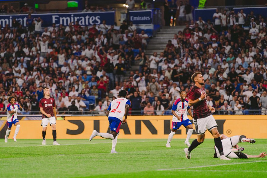 Lyon Beat Sparta Prague to Reach Champions League Play-Off