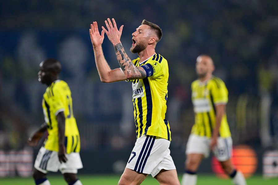 Fenerbahçe vs Lyon 1-1: Champions League Play-Off Thriller