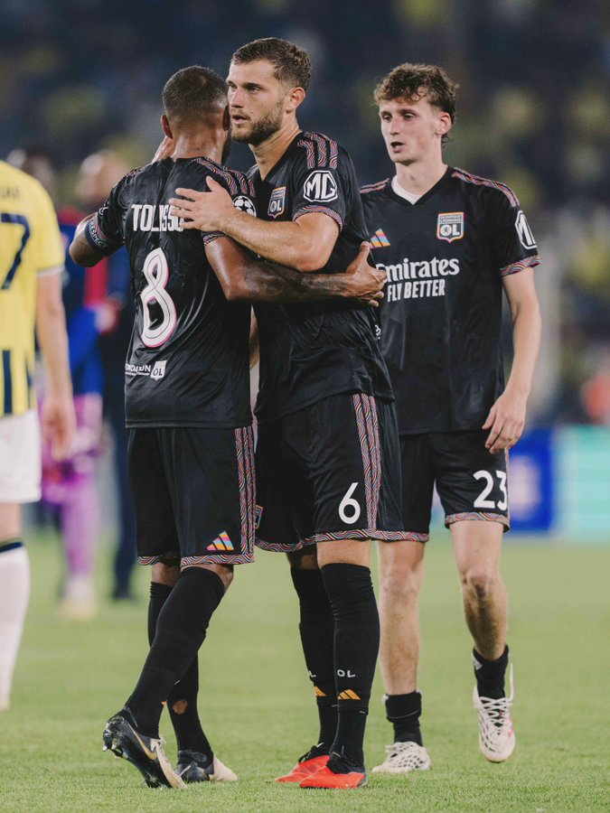 Fenerbahçe vs Lyon 1-1: Champions League Play-Off Thriller