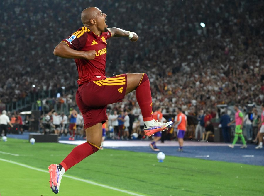 Roma 4-0 Fiorentina: Malen Hat-Trick Inspires Serie A Rout
