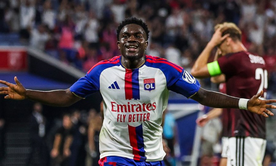 Lyon Beat Sparta Prague to Reach Champions League Play-Off