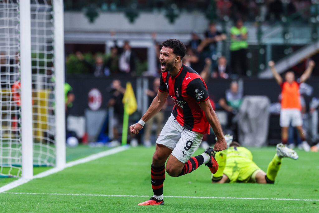 AC Milan Beat Venezia 2-0 to Maintain Perfect Serie A Start
