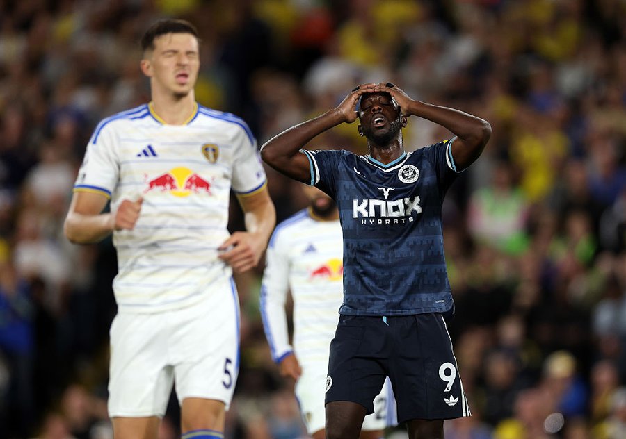 Leeds United Thrash Newcastle 4-1 in Elland Road Masterclass