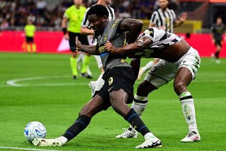 Inter Milan Beats Udinese 5-3 in Stunning Serie A Comeback