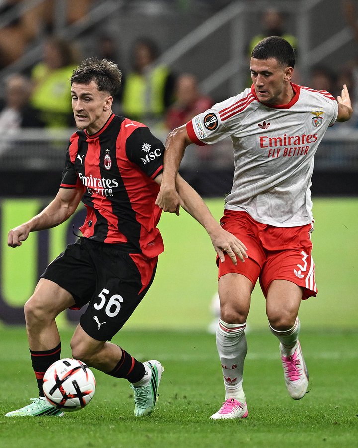Benfica Stuns AC Milan 2-0 at San Siro in Europa League