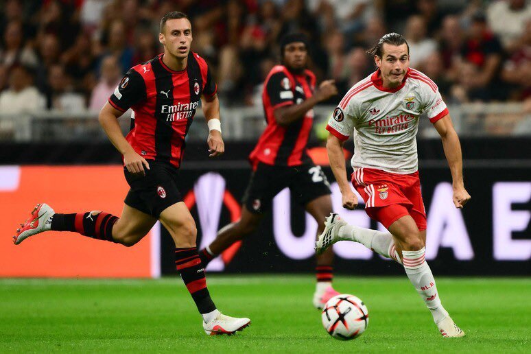 Benfica Stuns AC Milan 2-0 at San Siro in Europa League