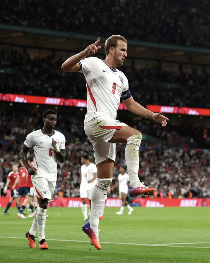 Harry Kane Makes History as England Beats Czech Republic 3-0