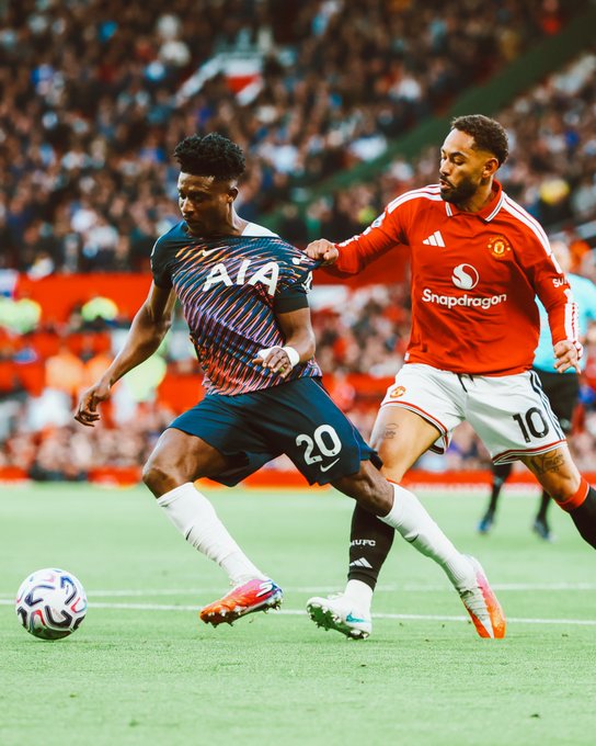 Manchester United 1-1 Tottenham: Solanke Rescues Spurs