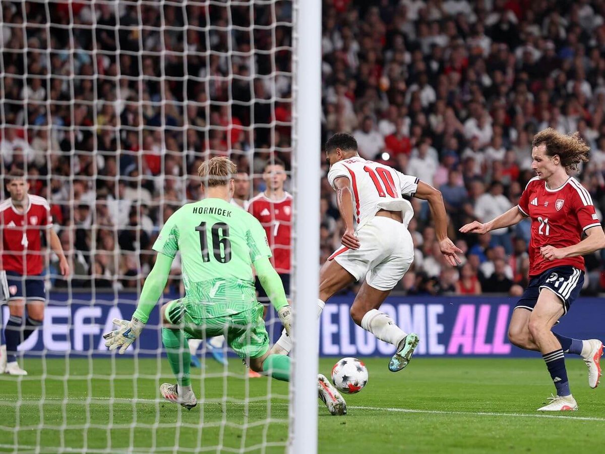 Harry Kane Makes History as England Beats Czech Republic 3-0