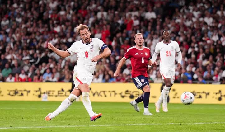 Harry Kane Makes History as England Beats Czech Republic 3-0