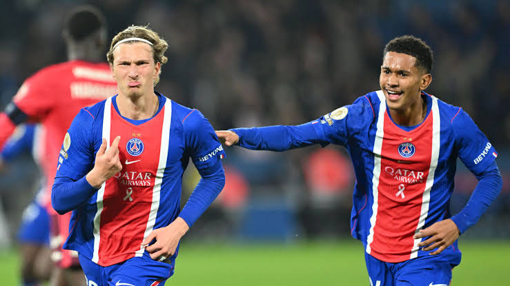 PSG 2-0 Lyon: Mayulu and Godts Fire Paris to Ligue 1 Top Spot
