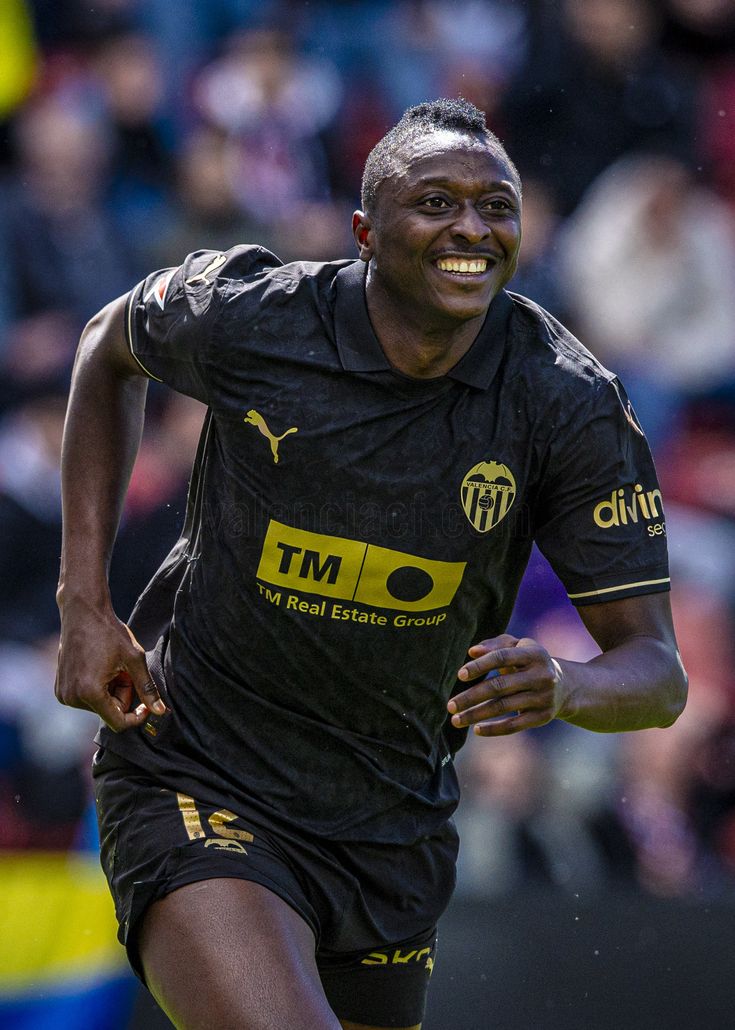 Sadiq Umar: Valencia’s New Star Making an Impact