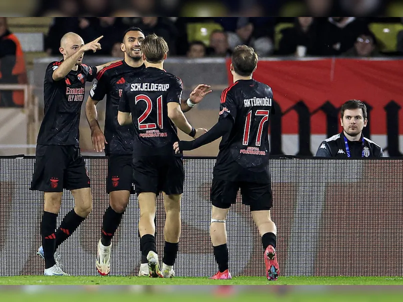 Benfica Seizes Advantage with 1-0 Win Over 10-Man Monaco