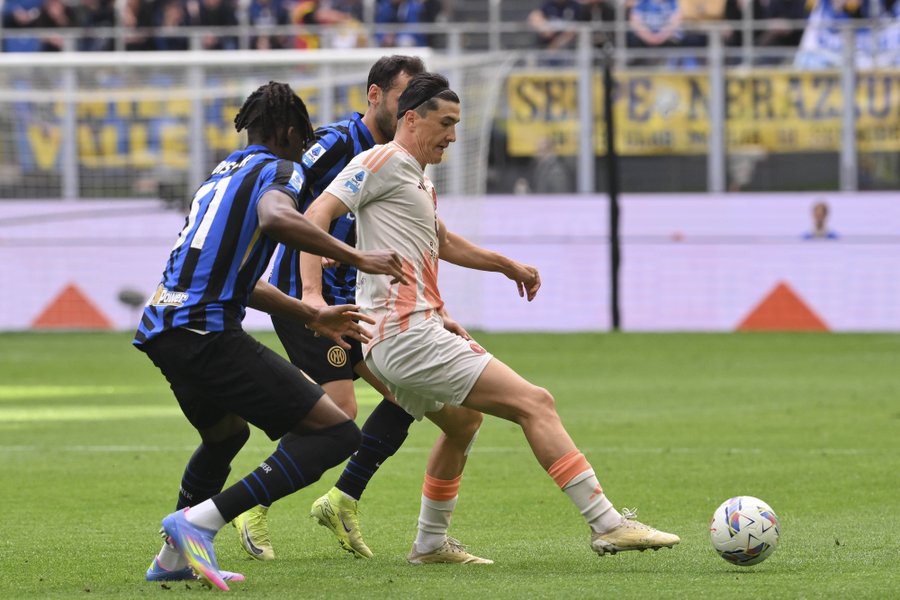 AS Roma Shock Inter Milan to Dent Serie A Title Dreams