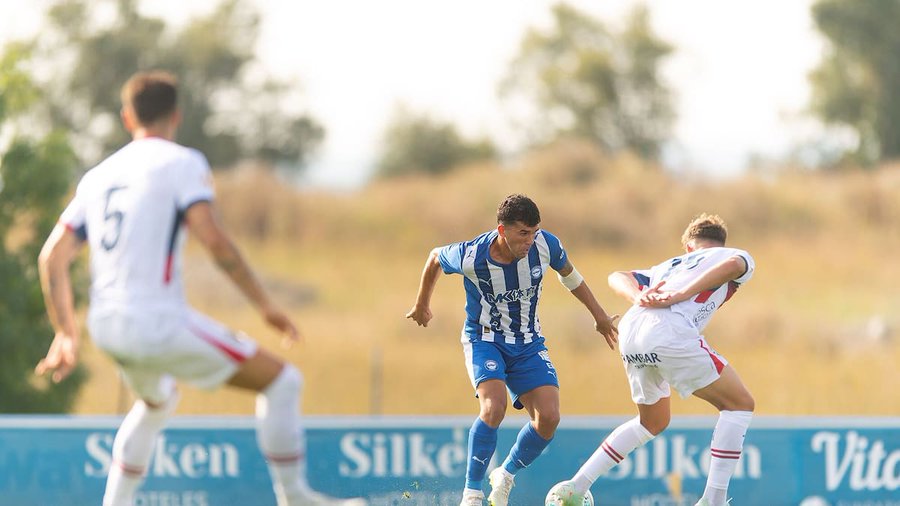 Huesca Beat Alaves 1-0 in a Friendly Match