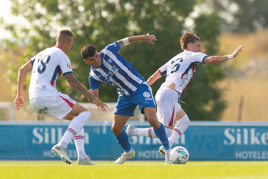 Huesca Beat Alaves 1-0 in a Friendly Match