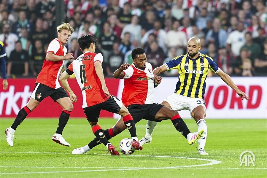 Feyenoord vs Fenerbahçe: Moussa’s Late Goal Wins UCL Qualifier