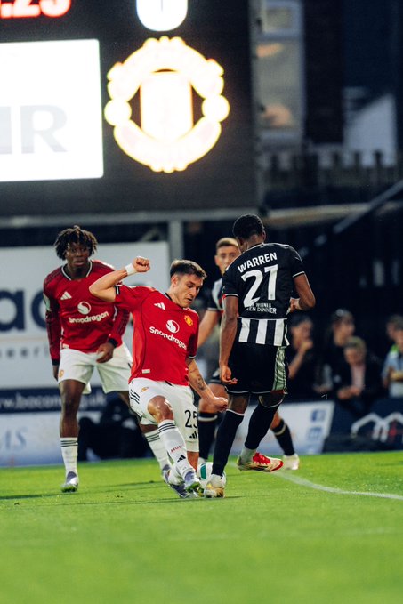 Grimsby vs Man United: EFL Cup Shock After Penalty Shootout