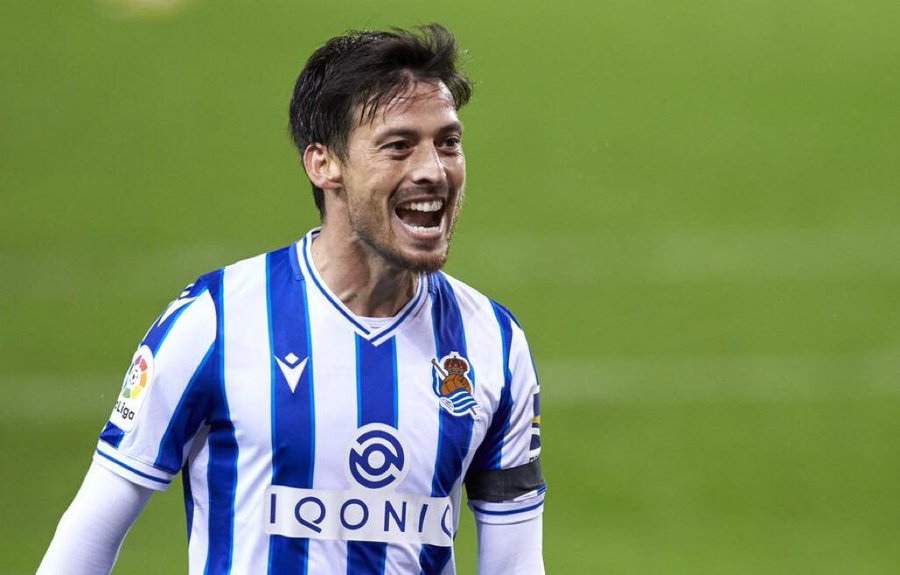 Oyarzabal Fires Real Sociedad to First La Liga Win of the Season