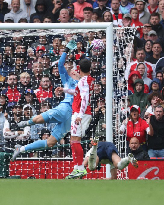 Arsenal vs Nottingham Forest: 3-0 Victory at Emirates Stadium