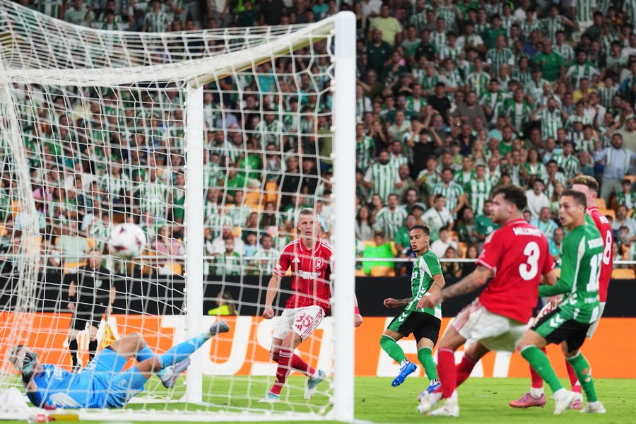 Europa League Drama: Real Betis 2-2 Nottingham Forest