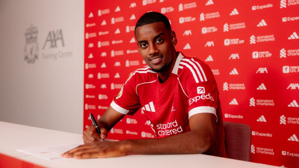 Alexander Isak Joins Liverpool in British Record-Breaking Deal