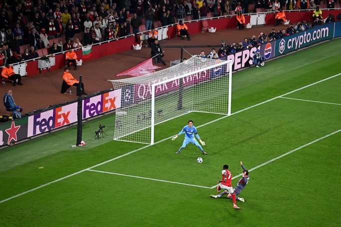 Arsenal 2-0 Olympiacos | Sixth Consecutive UCL Victory