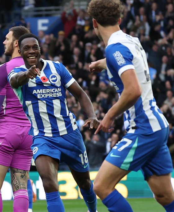 Brighton Brush Aside Leeds: Welbeck Fires Seagulls to Dominant 3-0 Victory