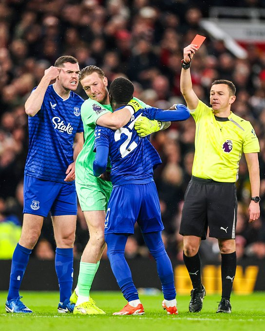 Everton Stun Man United at Old Trafford