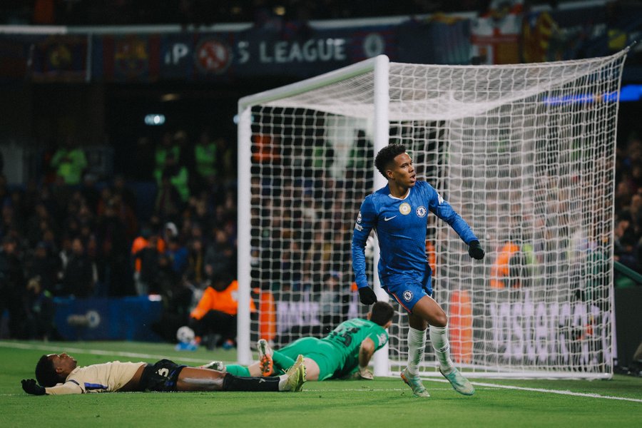 Chelsea Crushes Barcelona 3-0 in UCL Masterclass