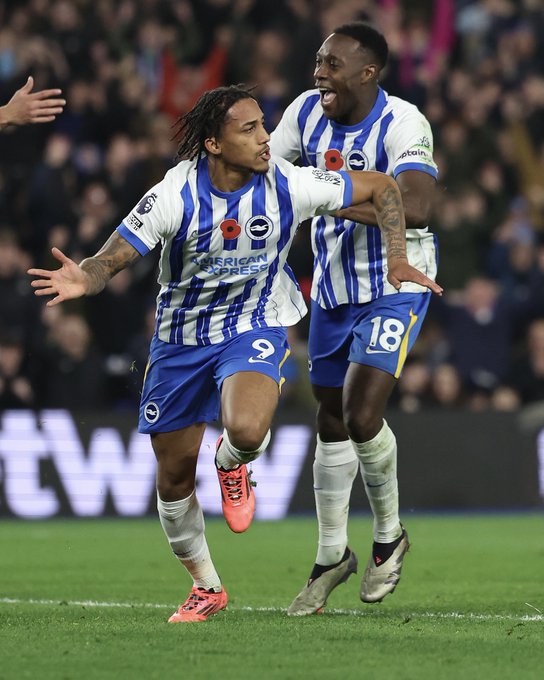 Brighton Brush Aside Leeds: Welbeck Fires Seagulls to Dominant 3-0 Victory