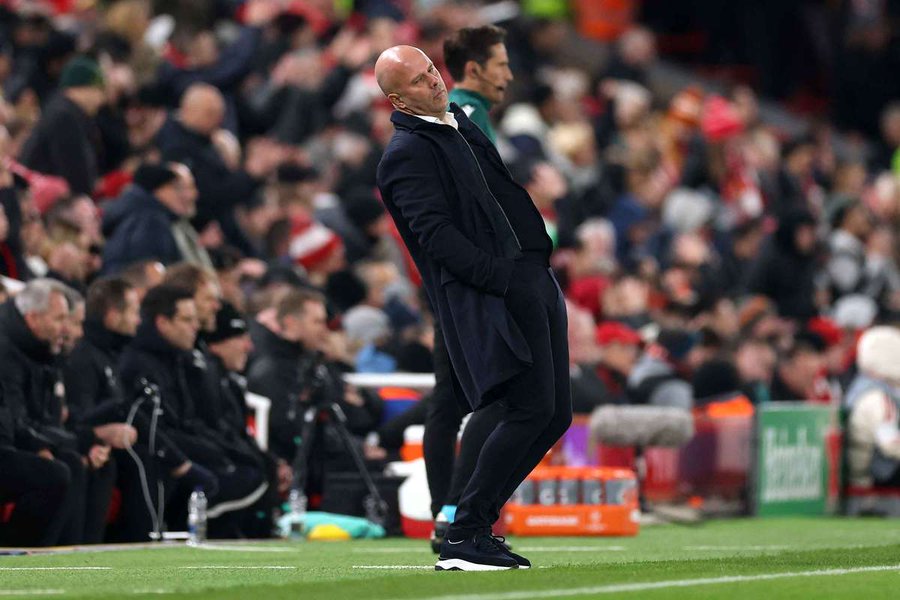 PSV Stun Liverpool 4–1 as Pressure Mounts on Arne Slot