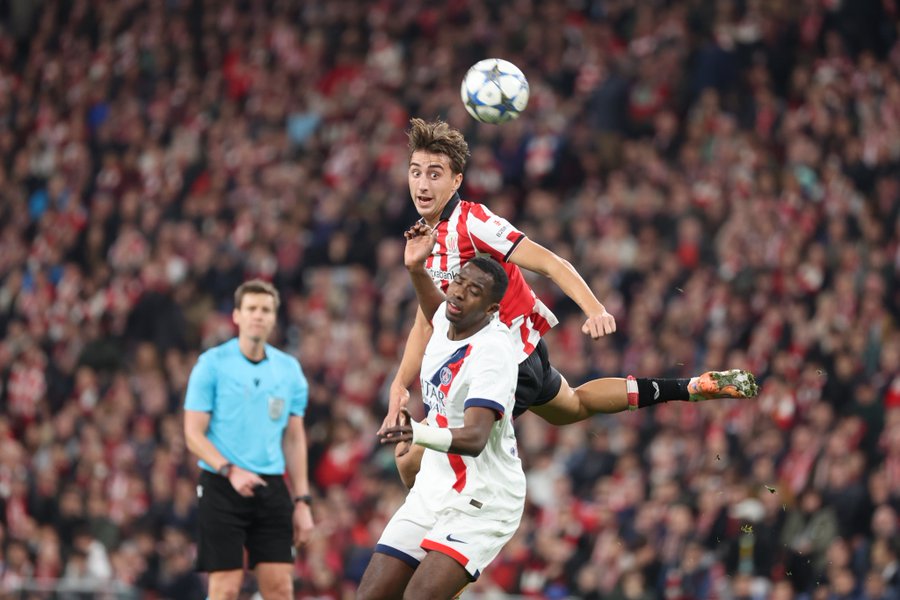 Athletic Club Hold PSG in UCL Stalemate as Simón Shines