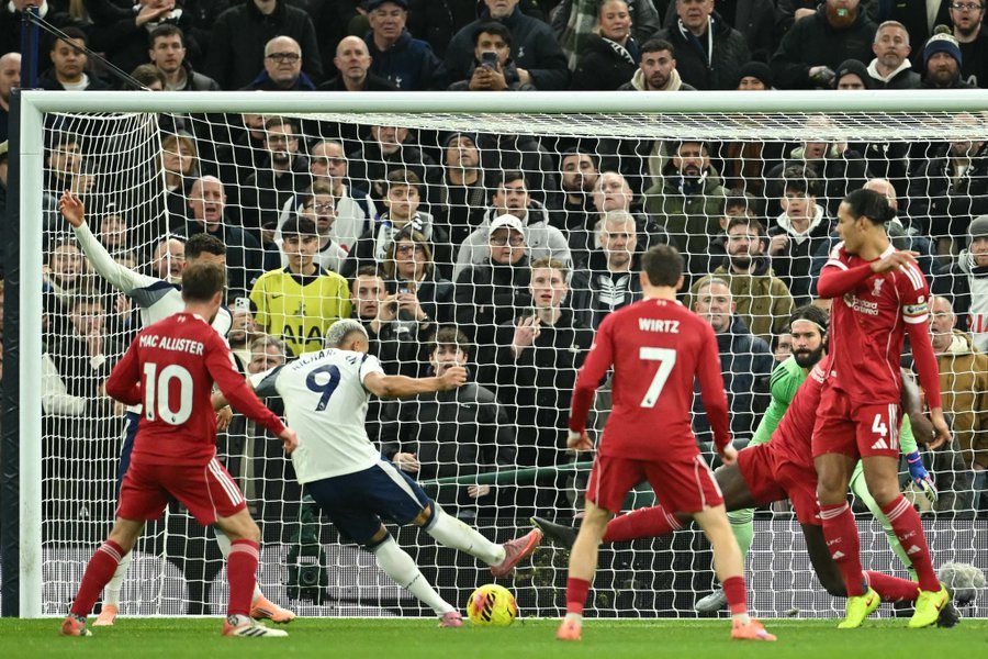 Tottenham Stumble at Home as Liverpool Claim Crucial 2–1 Away Win