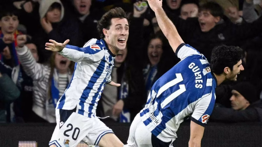 Real Sociedad 2-1 Barcelona: VAR Chaos, Rashford Drama and a Title Twist