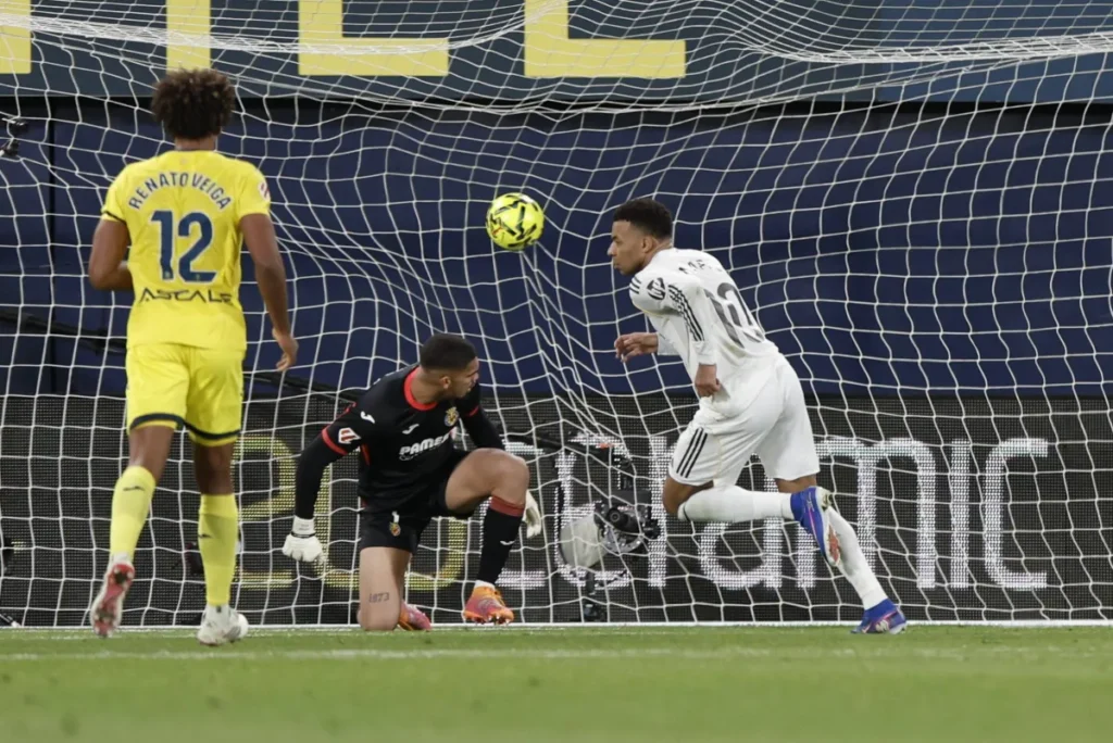 Real Madrid Go Top After 2-0 Win Over Villarreal as Mbappé Shines in LaLiga Clash