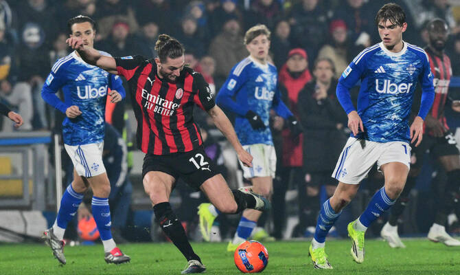 AC Milan Fight Back to Beat Como 3–1 and Keep Serie A Title Race Alive