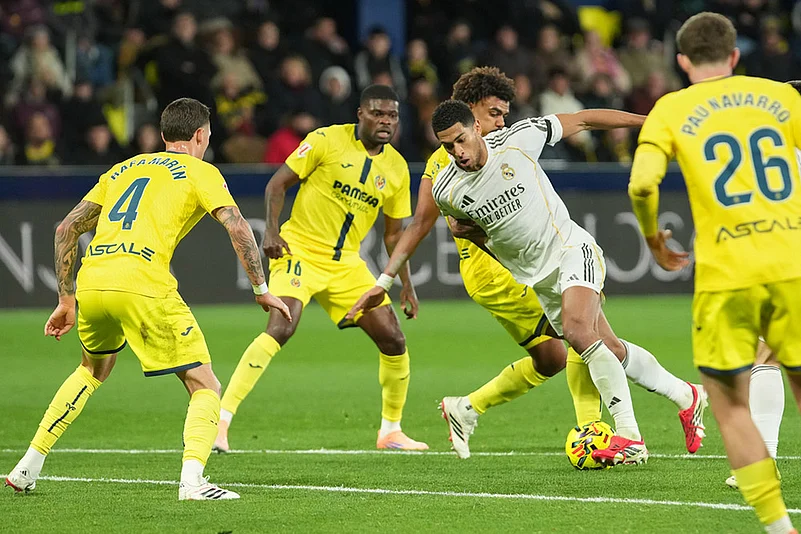 Real Madrid Go Top After 2-0 Win Over Villarreal as Mbappé Shines in LaLiga Clash