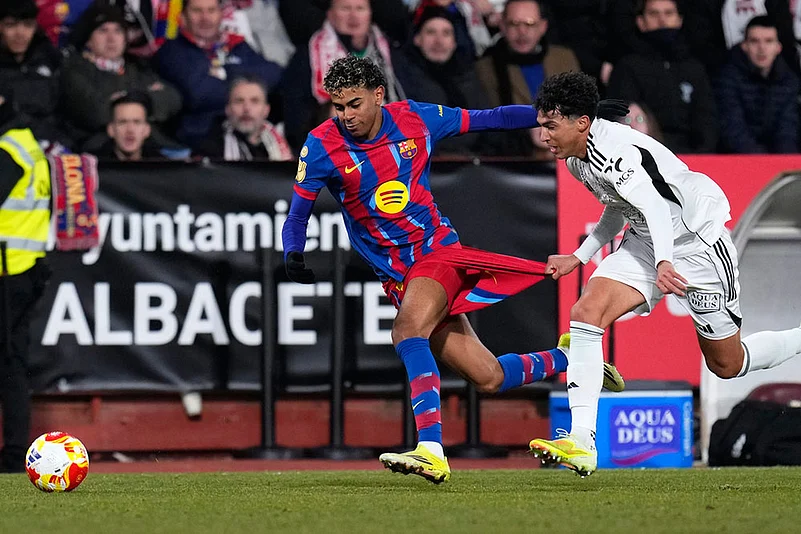 Barcelona Cruise Past Albacete to Reach Copa del Rey Semi-Finals