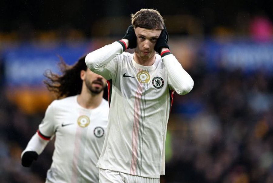 Cole Palmer’s Historic Hat-Trick Fires Chelsea Past Wolves – PL Race Heats Up