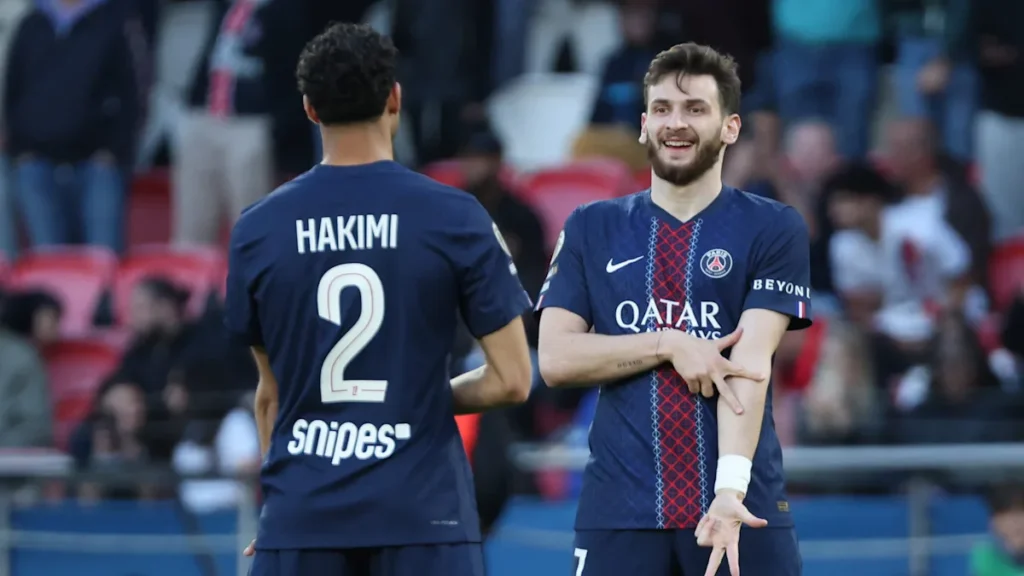 PSG 3-0 Nantes: Kvaratskhelia Shines as Parisians Take Control of Ligue 1 Title Race