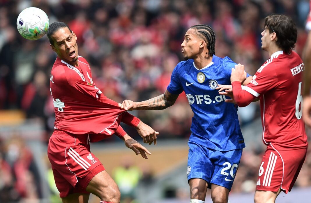 Chelsea Hold Liverpool at Anfield as Blues Fight for European Football