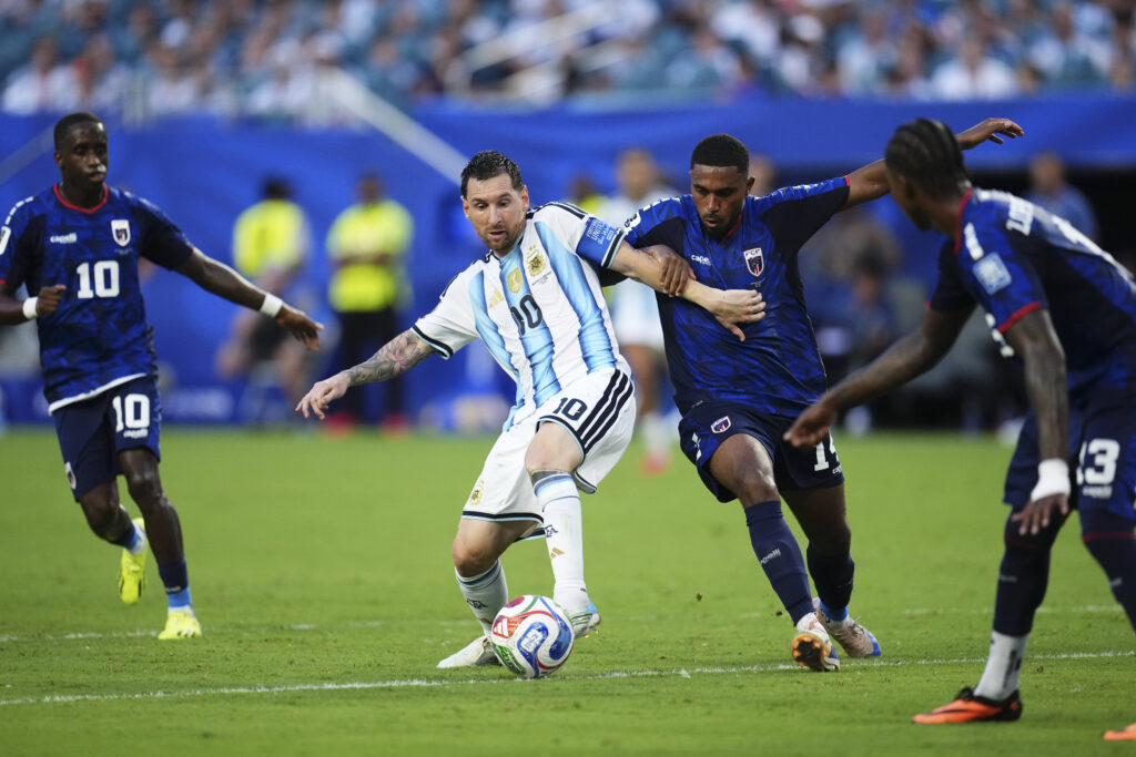 Argentina Survive Cape Verde Scare to Reach World Cup Round of 16