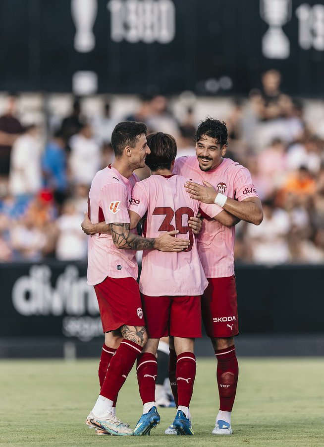 Valencia Beat Eldense 3-0 as First-Half Blitz Seals Friendly Win